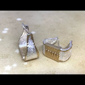 Western style stirrup earrings